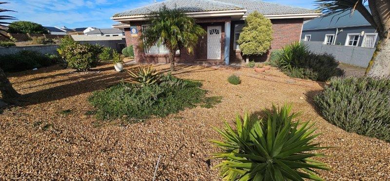 4 Bedroom Property for Sale in Myburgh Park Western Cape